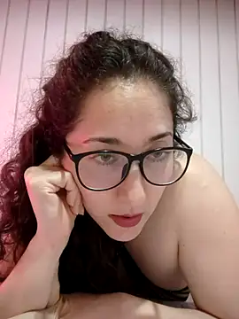 Snapshot of _sweetdelight_ chatting on August 9, 2026, 3:23 am sweetdelight online show from August 9, 2026, 3:23 am