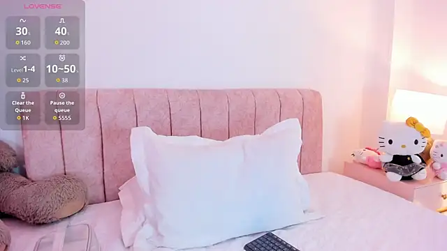 kaathblond  online show from December 16, 2025, 12:54 pm