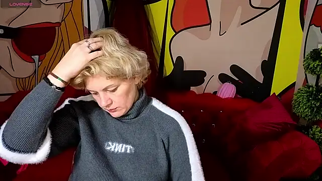 AmaraNights online show from November 7, 2025, 1:05 am