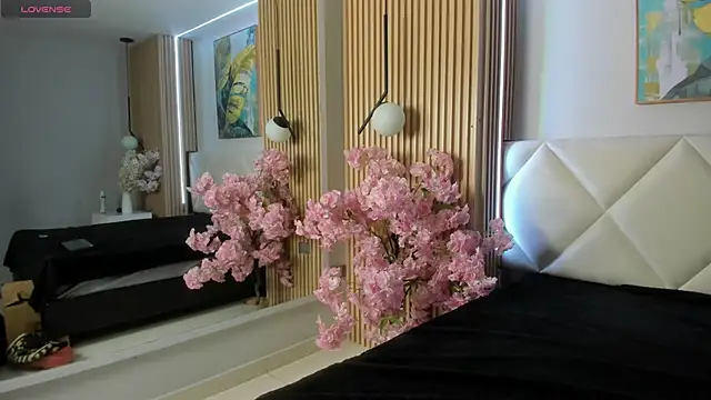 Snapshot of karo_linee1 chatting on February 26, 2026, 12:04 pm karo linee1 online show from February 26, 2026, 12:04 pm