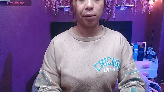 monika 256 online show from June 27, 2026, 1:28 pm