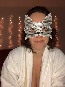 Snapshot of massagistahotbrunette chatting on February 10, 2026, 4:55 pm massagistahotbrunette online show from February 10, 2026, 4:55 pm