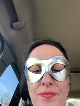 massagistahotbrunette online show from March 16, 2026, 2:54 pm