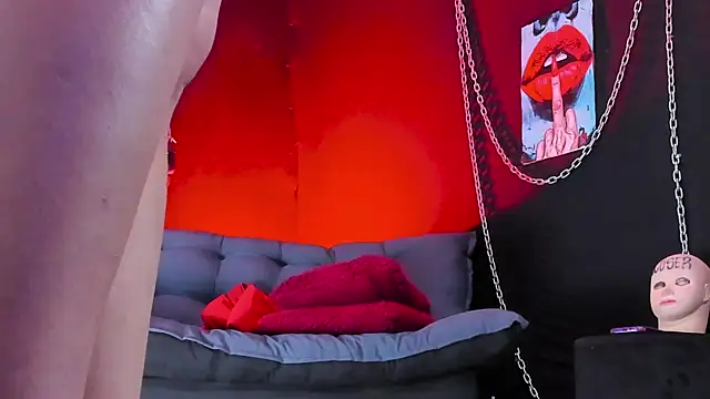 KatrinaStone online show from April 21, 2026, 4:08 am