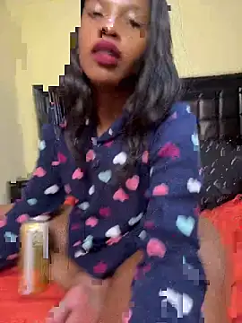 NiaLong21  online show from December 21, 2025, 4:14 pm