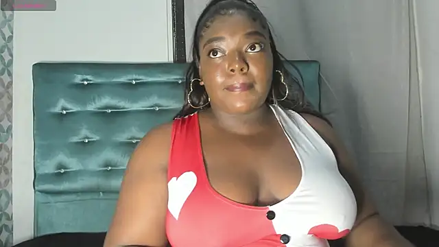 Tamaramilleer online show from March 17, 2026, 3:44 am