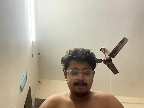 Snapshot of Your_yash2 chatting on July 16, 2026, 6:14 pm Your yash2 online show from July 16, 2026, 6:14 pm