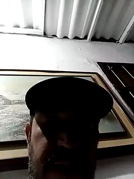 linahotlatina online show from November 7, 2025, 11:38 pm