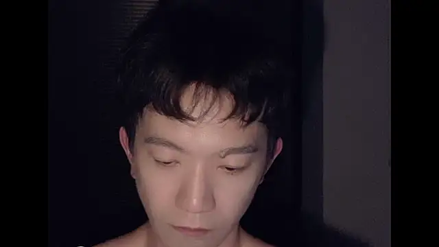 CouplingCry online show from November 26, 2025, 3:24 pm