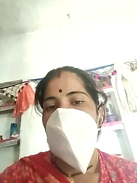 Hoty-Divya755 online show from November 12, 2025, 6:36 am