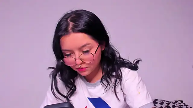 amy  a online show from February 7, 2026, 6:28 am