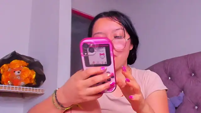 amy  a online show from April 27, 2026, 6:44 am