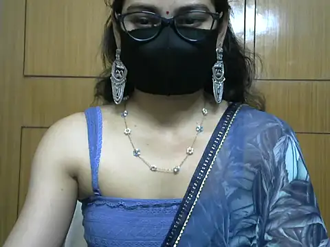 Fairy Pie online show from April 17, 2026, 7:39 pm