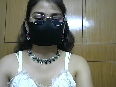 Snapshot of Fairy_Pie chatting on June 25, 2026, 6:23 pm Fairy Pie online show from June 25, 2026, 6:23 pm
