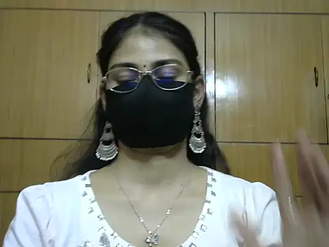 Snapshot of Fairy_Pie chatting on July 7, 2026, 8:02 pm Fairy Pie online show from July 7, 2026, 8:02 pm