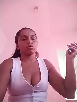  Lizeth  online show from May 1, 2026, 4:11 pm