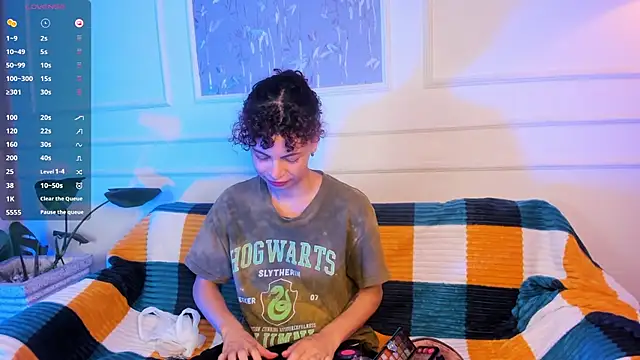 Snapshot of AliceMadnes chatting on March 22, 2026, 8:12 pm AliceMadnes online show from March 22, 2026, 8:12 pm