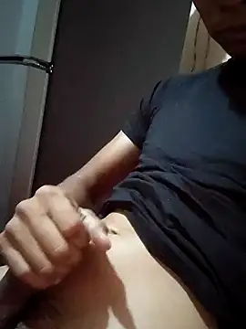 Snapshot of Jorge111235 chatting on November 11, 2025, 2:11 am Jorge111235 online show from November 11, 2025, 2:11 am