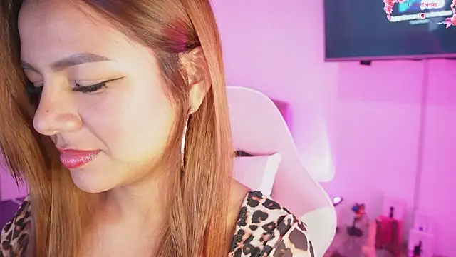 Snapshot of Missara_ chatting on November 21, 2025, 12:21 am Missara online show from November 21, 2025, 12:21 am