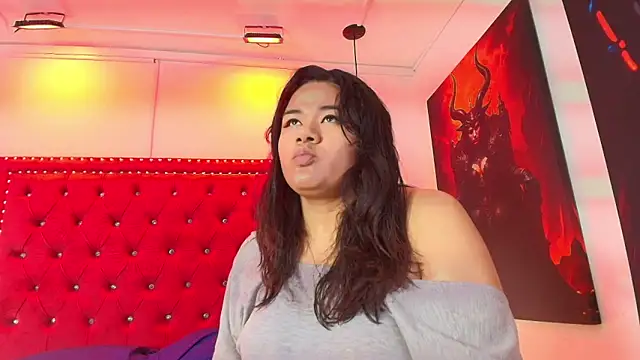 Snapshot of Bella_donnaS chatting on November 18, 2025, 3:23 am Bella donnaS online show from November 18, 2025, 3:23 am