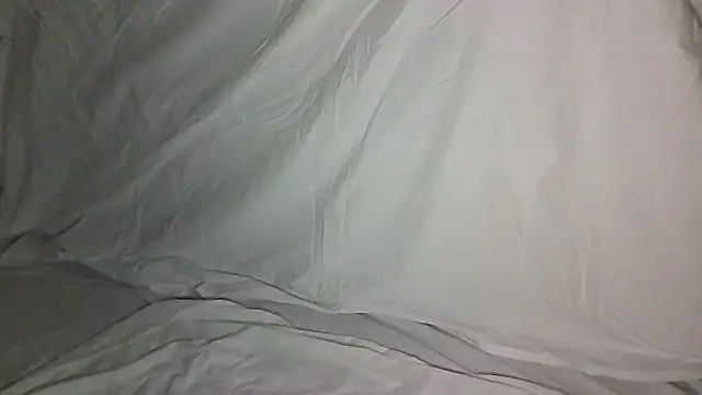 hotwoman25 online show from April 2, 2026, 2:42 am