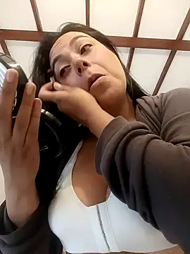 LorieFerrer online show from February 4, 2025, 9:41 pm