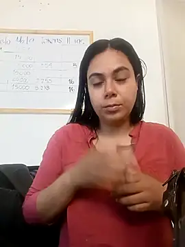 LorieFerrer online show from February 18, 2025, 5:31 pm