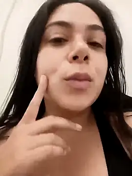 LorieFerrer online show from March 4, 2025, 12:50 am