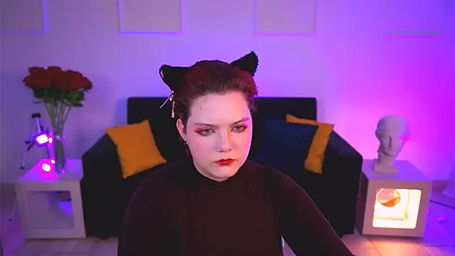 Snapshot of VettaAdams chatting on November 7, 2025, 9:31 am VettaAdams online show from November 7, 2025, 9:31 am