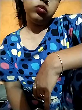 Snapshot of Sexy_Divya__ chatting on April 16, 2026, 5:25 pm Sexy Divya online show from April 16, 2026, 5:25 pm