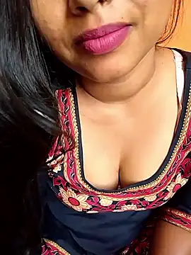Snapshot of Sexy_Divya__ chatting on May 6, 2026, 1:14 am Sexy Divya online show from May 6, 2026, 1:14 am