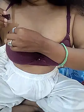Snapshot of Sexy_Divya__ chatting on May 10, 2026, 6:29 am Sexy Divya online show from May 10, 2026, 6:29 am