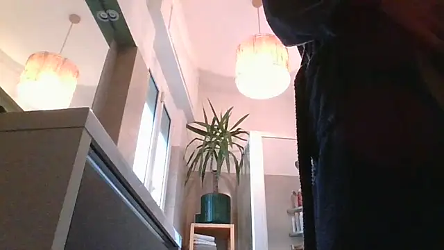 CuteDaddy92 online show from November 25, 2025, 1:33 pm