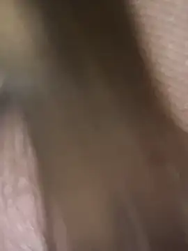 luna-sisi online show from December 3, 2025, 4:20 am