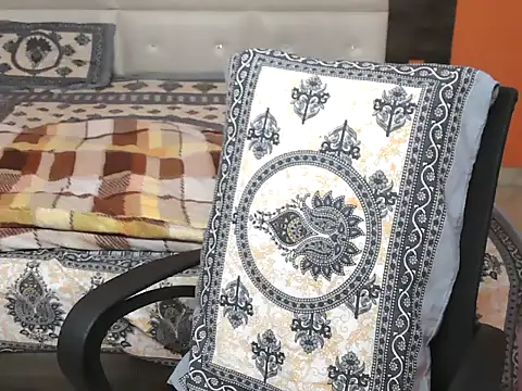 DoremonGirl online show from December 5, 2025, 4:10 am