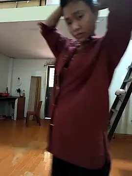 Lynly k2 online show from April 10, 2026, 4:06 am