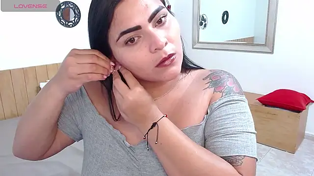 MariaVex online show from February 13, 2026, 8:27 pm