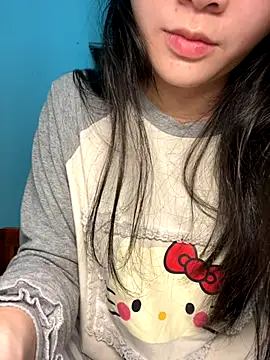 Snapshot of Lynn-122 chatting on November 21, 2025, 4:16 pm Lynn-122 online show from November 21, 2025, 4:16 pm