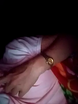 Snapshot of Lynn-122 chatting on April 8, 2026, 3:23 pm Lynn-122 online show from April 8, 2026, 3:23 pm