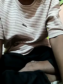 Snapshot of priyanka-rani1 chatting on November 8, 2025, 4:40 pm priyanka-rani1 online show from November 8, 2025, 4:40 pm