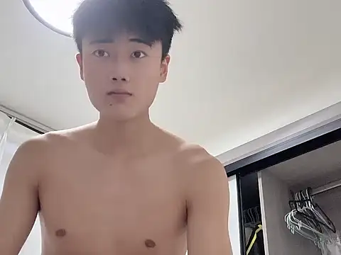 zcjzcj1357 online show from November 8, 2025, 12:27 pm