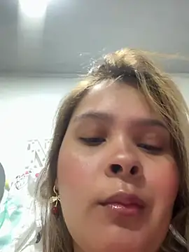 Snapshot of MelodySanz chatting on May 17, 2026, 12:19 am MelodySanz online show from May 17, 2026, 12:19 am