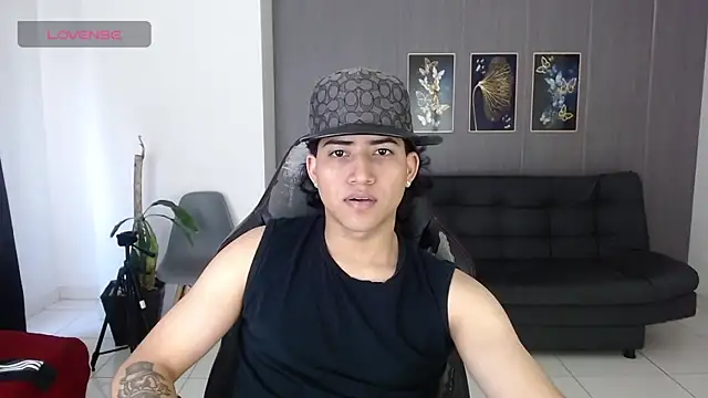 jeipyhot 21  online show from November 7, 2025, 8:53 pm