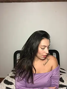 Vianca Costt online show from July 3, 2026, 4:19 am