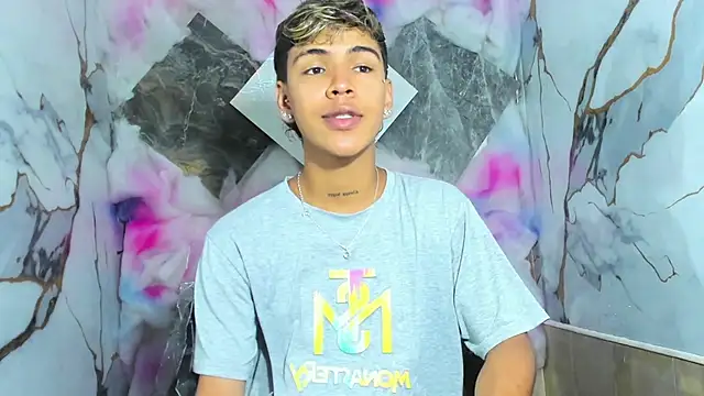 Snapshot of Timmy_Kiing_ chatting on November 27, 2025, 8:00 pm Timmy Kiing online show from November 27, 2025, 8:00 pm