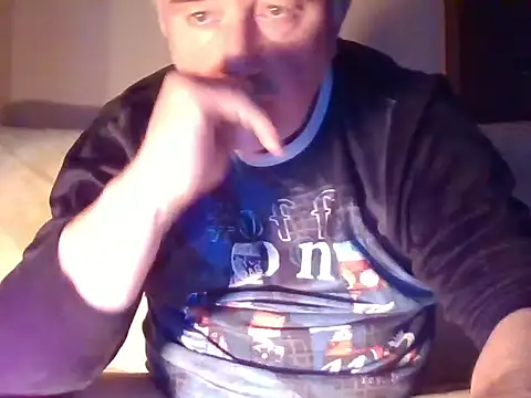 Snapshot of Cumlover5534 chatting on December 28, 2024, 7:33 am Cumlover5534 online show from December 28, 2024, 7:33 am