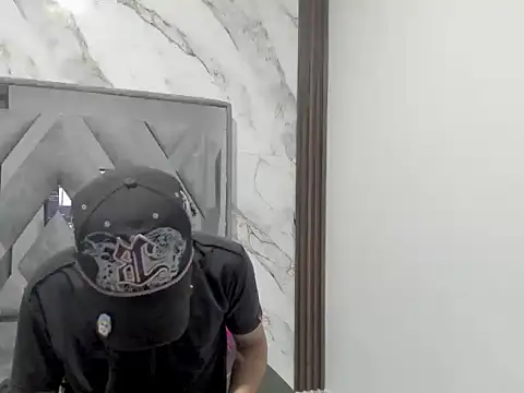 maximoseductor online show from November 9, 2025, 2:59 pm