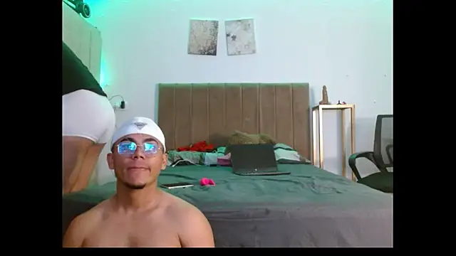 Snapshot of noahurda21 chatting on November 16, 2025, 7:14 am noahurda21 online show from November 16, 2025, 7:14 am