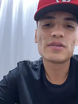 Snapshot of JrcerO2 chatting on June 2, 2026, 7:21 am JrcerO2 online show from June 2, 2026, 7:21 am