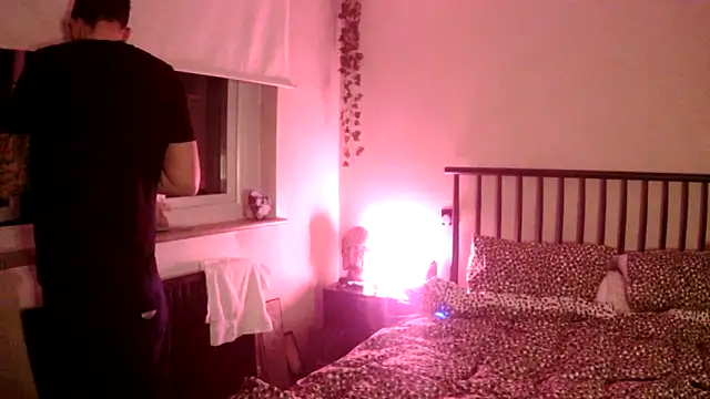 mikeyboys online show from November 21, 2025, 7:12 pm